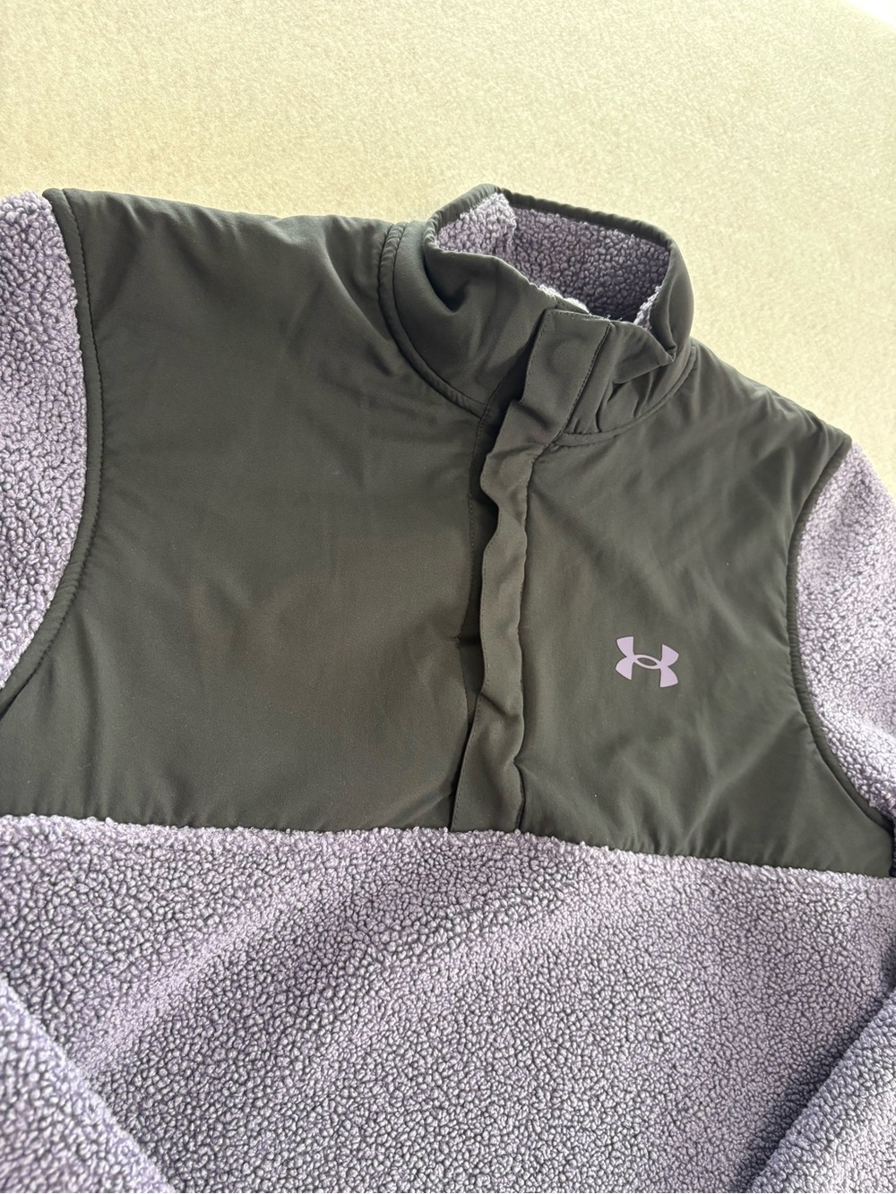 Under Armour men’s Olive & Lavender Sherpa Pullover jacket